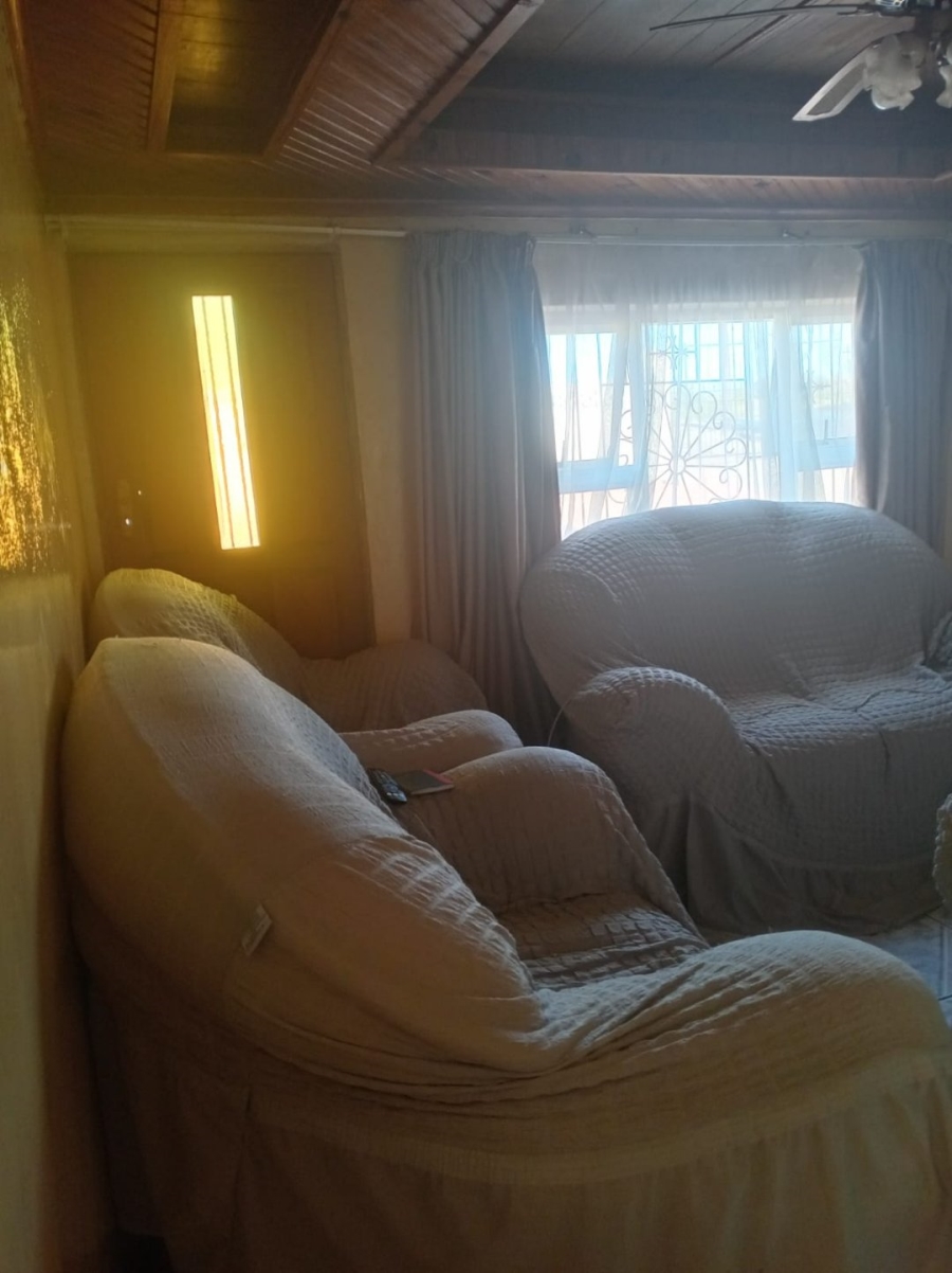 2 Bedroom Property for Sale in Mdantsane Nu 16 Eastern Cape